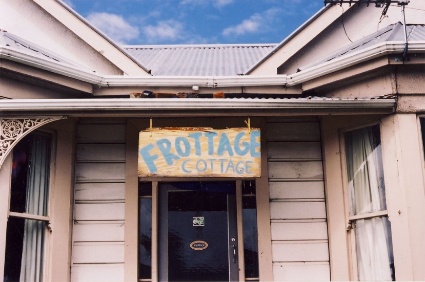 Frottage Cottage 185 Leith Street