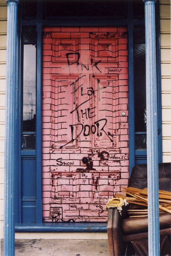 Pink Flat the Door 3 Clyde Street